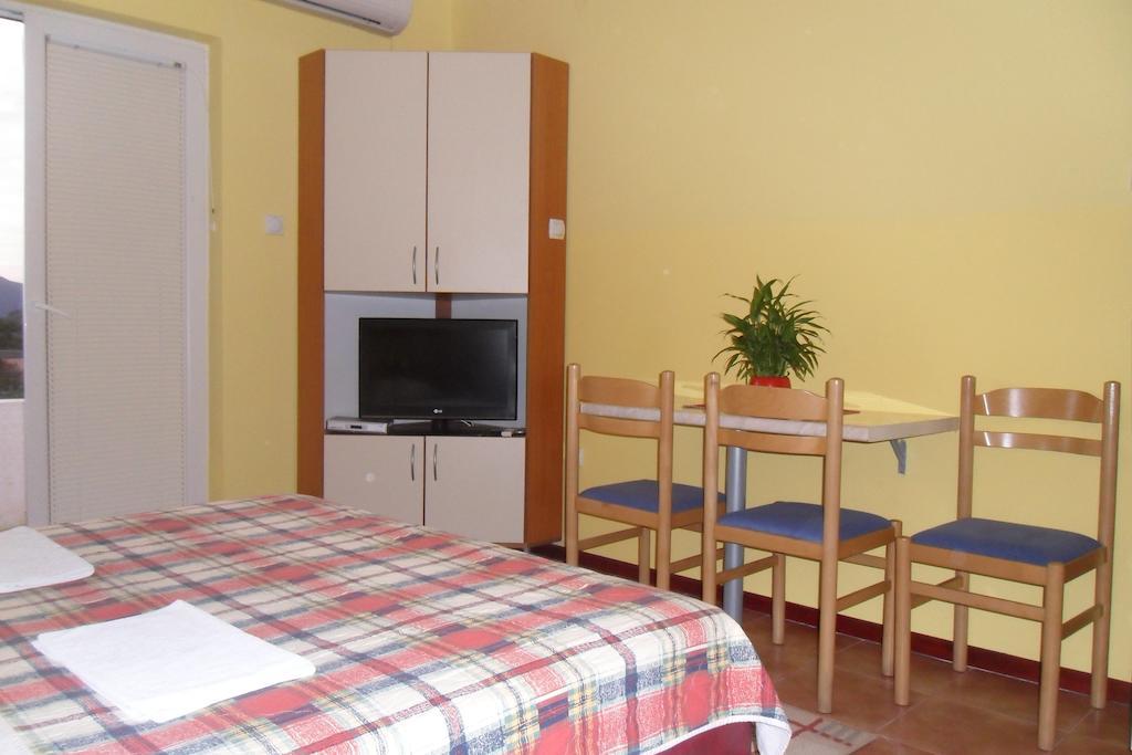 Apartments Marovic Luštica Exterior foto